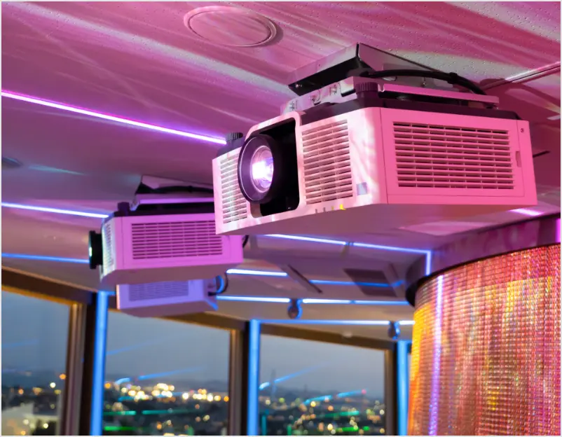 プロジェクター